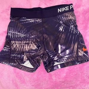 Nike pros shorts